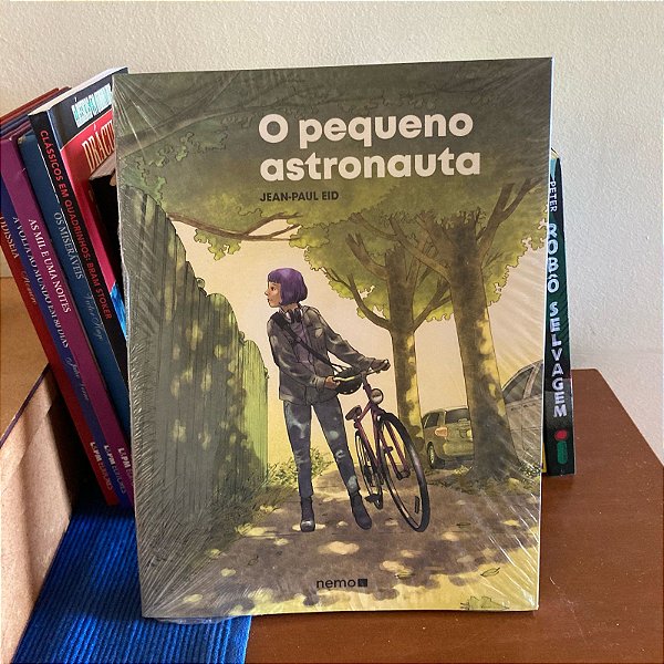 HQ: O pequeno astronauta, de Jean-Paul Eid - Lacrado
