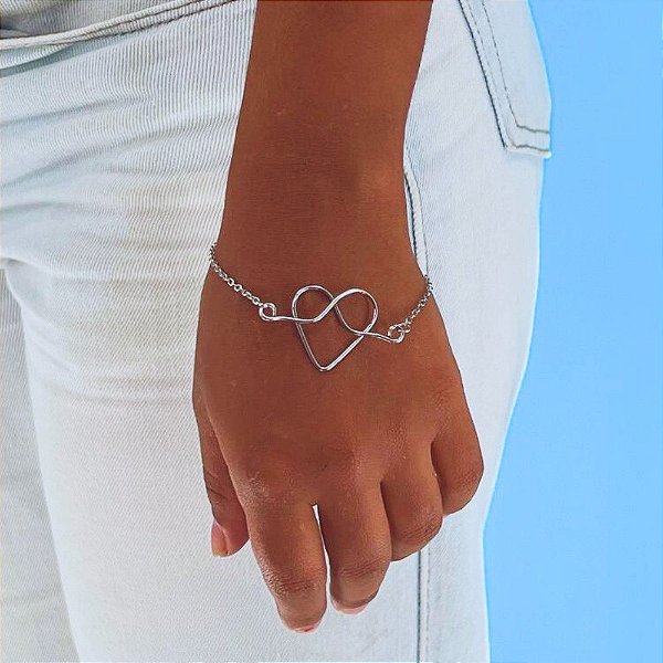 Pulseira de aço pingente coração