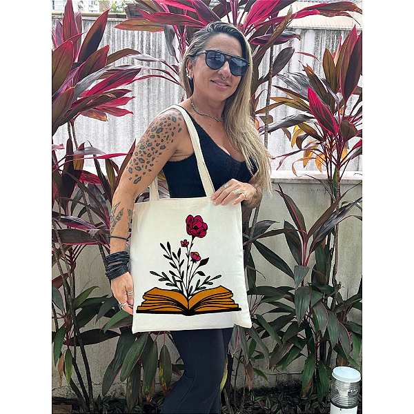 Ecobag Pintada à Mão Livro & Flores
