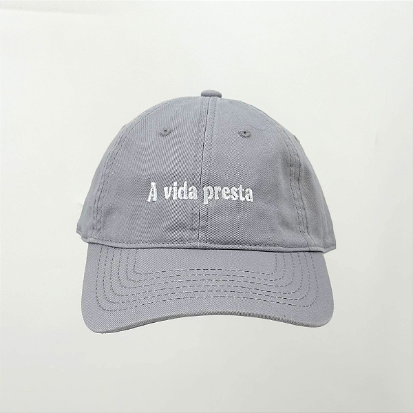 Boné Bordado Ajustável Identidade Carioca – "Vida Presta"-(Cinza)