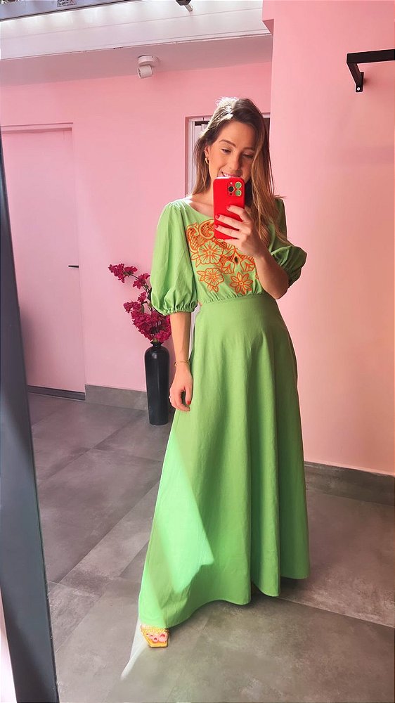 Vestido Bordado