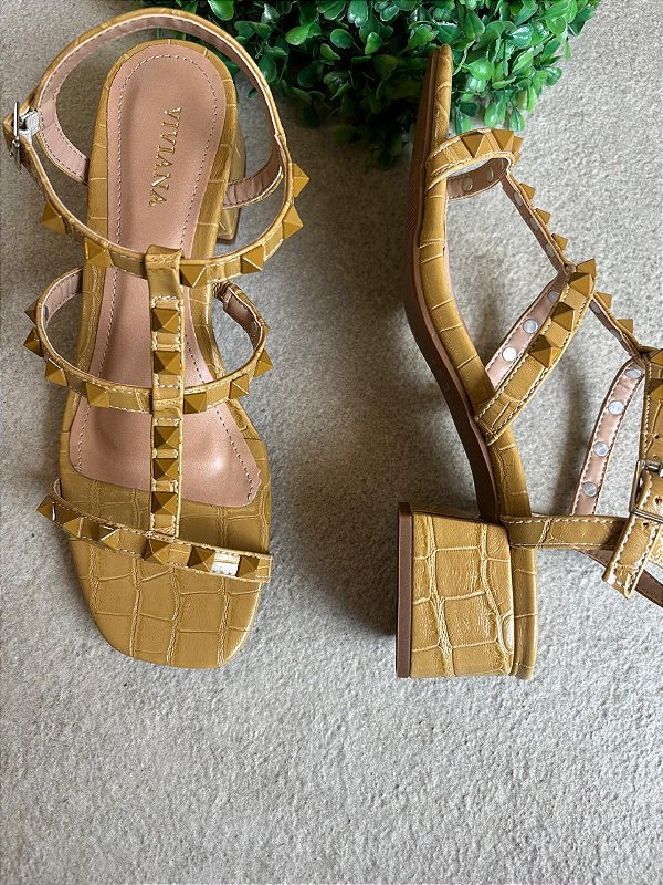 Sandália Persea Açafrão