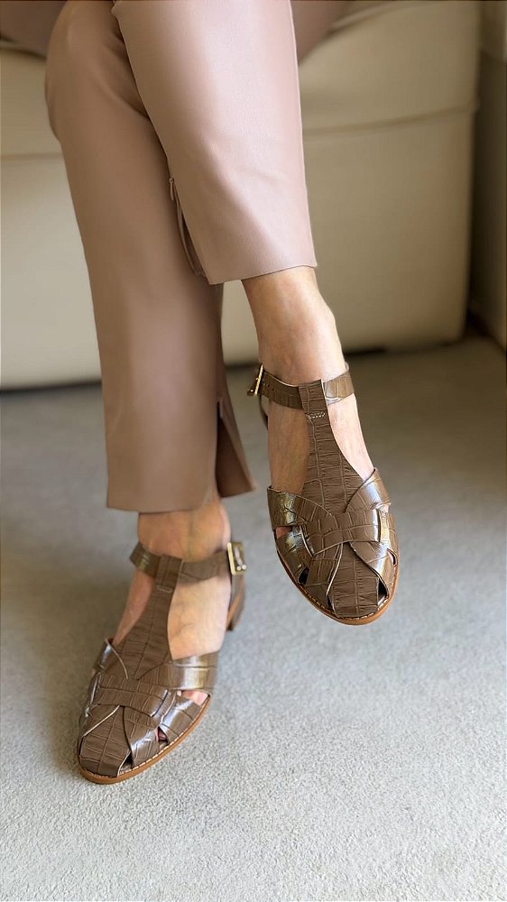 Sandália Fisherman croco Taupe