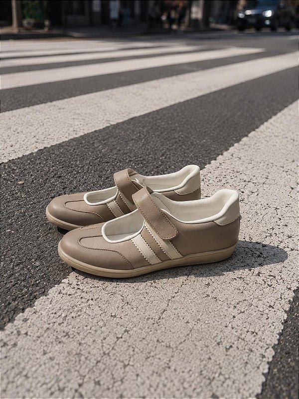 Tênis sapatilha Porcelana