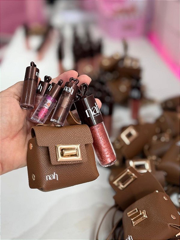 Gloss labial com chaveiro bolsinha de luxo com 4 mini gloss