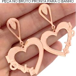 BRINCO NO BRUTO PRONTO PARA BANHO JA NO COBRE 4GR COM A PALAVRA LOVE TAMANHO APROXIMADO:5CM REF.BRU208