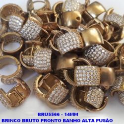 BRINCO BRUTO PRONTO BANHO ALTA FUSÃO  ARGOLINHA DE PRESSÃO (TRANQUETA)  COM CINCO (5) FILEIRA DE ZIRCONIA CRISTAL  PESO 4.8GR - TAM. 14MM - LARGURA 9MM  BRU5566