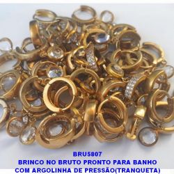 BRINCO *** NO BRUTO PRONTO PARA BANHO COM ARGOLINHA DE PRESSÃO(TRANQUETA) BASE COM (2)DUAS FILEIRA DE ZIRCONIA TAM.12MM - PESO 2.2GR - BRU5807