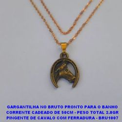 GARGANTILHA NO BRUTO PRONTO PARA O BANHO CORRENTE CADEADO DE 50CM - PESO TOTAL 2.8GR PINGENTE DE CAVALO COM FERRADURA - BRU1007