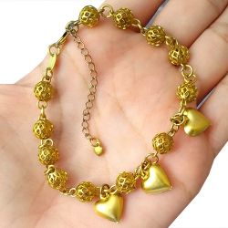Pulseira No Bruto Pronto Para Banho Com Dois Corações Toda Trabalhada Com Extensor Tamanho Aproximado: 23,0cm Extensor: 6,0cm Peso: 10,0 gramas REF: BRU965A