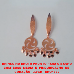 BRINCO NO BRUTO PRONTO PARA O BANHO COM  BASE  MEDIA  E  PINDURICALHO  DE  CORAÇÃO - 3,9GR - BRU1972
