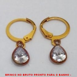 BRINCO NO BRUTO PRONTO PARA O BANHO -  BRINCO COM ARGOLA DE PRESSÃO E ''PINGENTE''  DE GOTA DE ZIRCONIA - TAMANHO:2,4CM - PESO: 1,6GR - BRU4258