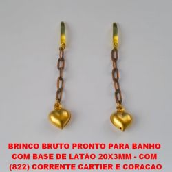 BRINCO BRUTO PRONTO PARA BANHO  COM BASE DE LATÃO 20X3MM - COM  (822) CORRENTE CARTIER E CORACAO  DUPLO LISO 10X9 PESO TOTAL 3,3GR - BRU4308