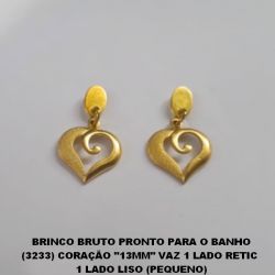 BRINCO BRUTO PRONTO PARA O BANHO (3233) CORAÇÃO ''13MM'' VAZ 1 LADO RETIC  1 LADO LISO (PEQUENO) PESO TOTAL 1,8GR - BRU2971