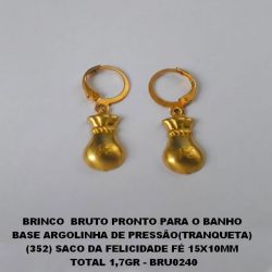 BRINCO  BRUTO PRONTO PARA O BANHO BASE ARGOLINHA DE PRESSÃO(TRANQUETA) (352) SACO DA FELICIDADE FÉ 15X10MM  TOTAL 1,7GR - BRU0240