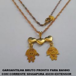 GARGANTILHA BRUTO PRONTO PARA BANHO (UM MENINO E UMA MENINA) COM CORRENTE SINGAPURA 45CM+EXTENSOR (4200)CANGA CORAÇÃO LISO P/ 2 ACESSORIOS 20MM PESO TOTAL 3,3GR - BRU0724