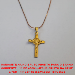 GARGANTILHA NO BRUTO PRONTO PARA O BANHO CORRENTE L11 DE 45CM - JESUS CRISTO NA CRUZ 3,7GR - PINGENTE 2,5X1,5CM - BRU3522