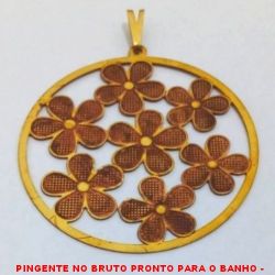 PINGENTE NO BRUTO PRONTO PARA O BANHO -  PINGENTE COM FLORES - TAMANHO:4,3CM -  PESO:2,1GR - BRU0810