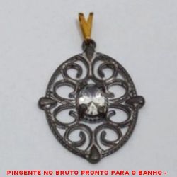 PINGENTE NO BRUTO PRONTO PARA O BANHO -  PINGENTE EM BAIXA FUSÃO VAZADO E COM  ZIRCONIA - TAMANHO:3,5CM - PESO:2,5GR -  BRU4150