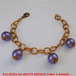 PULSEIRA NO BRUTO PRONTO PARA O BANHO -  PULSEIRA FEMININA COM PENDURICALHOS  DE BOLAS DE RESINA ROXAS DE 14MM - TAMANHO: 21,6CM - PESO:16,2GR - BRU3517