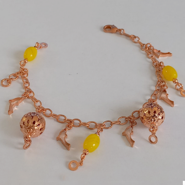 PULSEIRA NO BRUTO PRONTO PARA O BANHO -  PULSEIRA FEMININA COM PENDURICALHOS DE   GOLFINHOS,PEDRAS DE PORCELANA E BOLAS VAZADAS DE 11MM - TAMANHO:19,5CM - PESO: 10,3GR - BRU4208