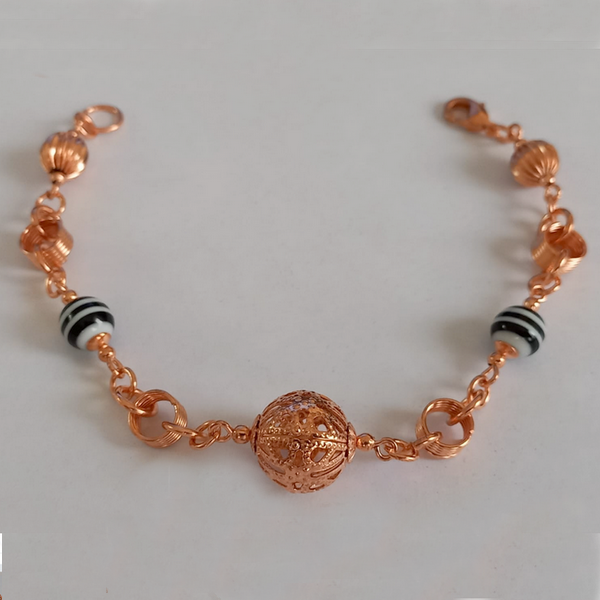 PULSEIRA NO BRUTO PRONTO PARA O BANHO -  PULSEIRA FEMININA COM BOLINHAS TRABALHADAS  DE 8MM,CONTAS DE PORCELANA DE 7MM E BOLA  VAZADA DE 13MM - TAMANHO:20,0CM - PESO:7,9GR -  BRU4213