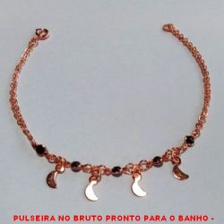 PULSEIRA NO BRUTO PRONTO PARA O BANHO -  PULSEIRA FEMININA COM CRISTAIS NEGROS E  PENDURICALHOS DE LUA - TAMANHO:19,5CM -  PESO:1,9GR - BRU3168