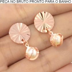BRINCO NO BRUTO PRONTO PARA BANHO JA NO COBRE EM PEROLA BRANCA 2.4GR TAMANHO APROXIMADO:1,3CM REF.BRU1055