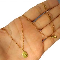 Gargantilha No bruto Pronto Para Banho Com a Letra ''P'' Tamanho Aproximado: 44,5cm Extensor: 6,0cm Peso: 2,4 gramas REF: BRU135A