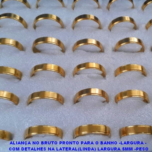 ALIANÇA NO BRUTO PRONTO PARA O BANHO -LARGURA -  COM DETALHES NA LATERAL(LINDA) LARGURA 5MM -PESO TOTAL (MEDIA) 2.0GR - ANEL00015