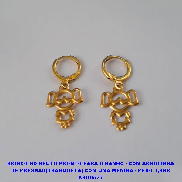 BRINCO NO BRUTO PRONTO PARA O BANHO - COM ARGOLINHA DE PRESSAO(TRANQUETA) COM UMA MENINA - PESO 1,8GR BRU6577
