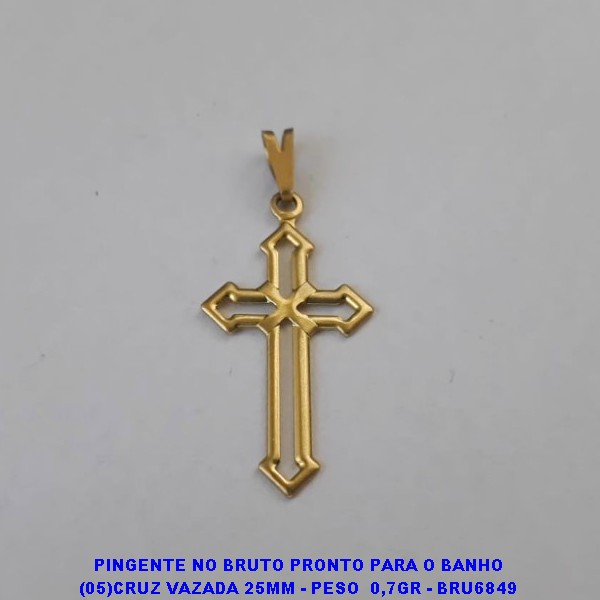 PINGENTE NO BRUTO PRONTO PARA O BANHO (05)CRUZ VAZADA 25MM - PESO  0,7GR - BRU6849