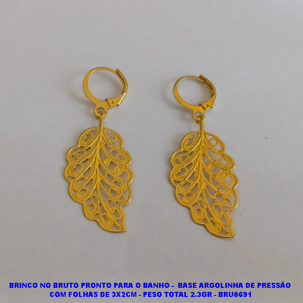 BRINCO NO BRUTO PRONTO PARA O BANHO -  BASE ARGOLINHA DE PRESSÃO  COM FOLHAS DE 3X2CM - PESO TOTAL 2.3GR - BRU0691