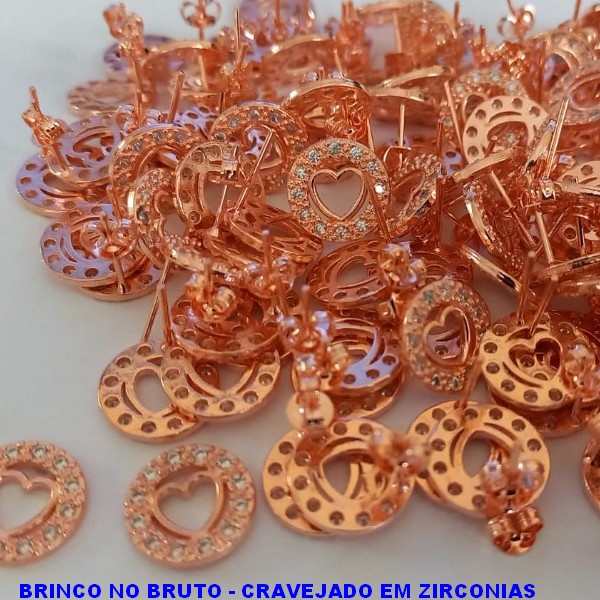 BRINCO NO BRUTO PRONTO PARA O BANHO - BRINCO REDONDO DE12MM PESO TOTAL  1.9GR(CRAVEJADO EM MICRO ZIRCONIAS)BRU3828