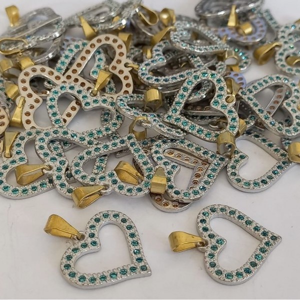 PINGENTE NO BRUTO PRONTO PARA O BANHO(CX31) - PINGENTE DE CORAÇÃO CRAVEJADO -(ALTA FUSÃO)TAMANHO 18MM(1,8CM) PESO 1,2GR(VENDIDO POR UNIDADE (MAD) - BRU000180