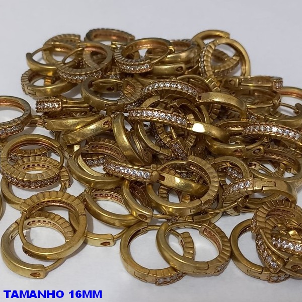 BRINCO NO BRUTO PRONTO PARA O BANHO - ARGOLINHA DE PRESSÃO(TRANQUETA)COM UMA FILEIRA DE ZIRCONIA - TAMANHO 16MM - PESO TOTAL 2,3GR - BRU5328C