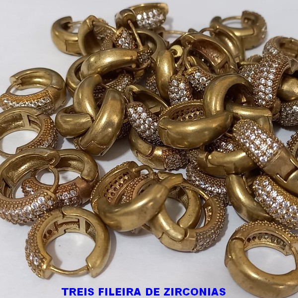 BRINCO NO BRUTO PRONTO PARA O BANHO(COM TREIS FILEIRA DE ZIRCONIA)BRINCO DE ARGOLINHA DE PRESSÃO(TRANQUETA) TAMANHO 16MM - PESO TOTA 5,9GR - BRU2311A