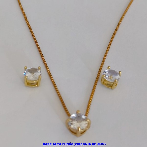 CONJUNTO NO BRUTO PRONTO PARA O BANHO - (PONTA DE LUZ 6MM COM ZIRCONIA)COM BASE DE BRINCO E PINGENTE EM ALTA FUSÃO (COM FECHO LAGOSTA EM LATÃO)- BRU0775