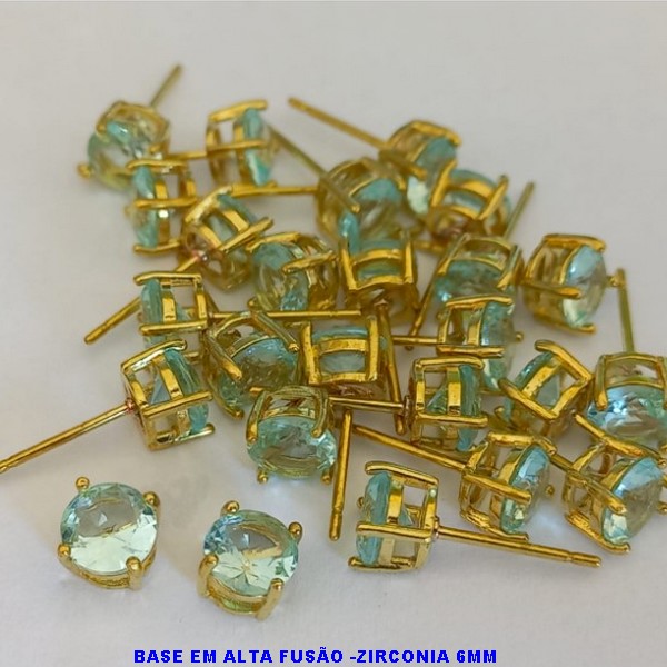 BRINCO NO BRUTO PRONTO PARA O BANHO - COM BASE EM ALTA FUSÃO E PEDRA DE ZIRCONIAS DE 6X6MM - PESO 1.1GR - BRU4673C