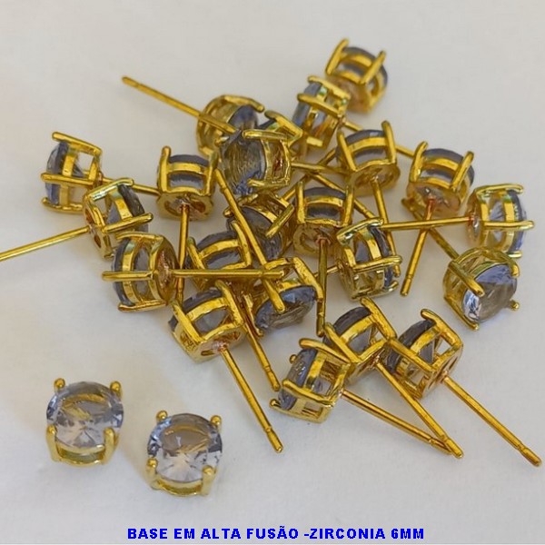 BRINCO NO BRUTO PRONTO PARA O BANHO - COM BASE EM ALTA FUSÃO E PEDRA DE ZIRCONIAS DE 6X6MM - PESO 1.1GR - BRU4673E