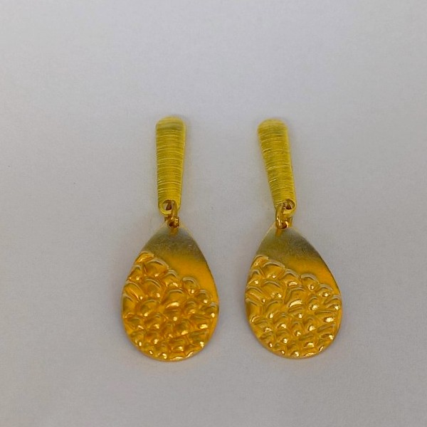 BRINCO NO BRUTO PRONTO PARA O BANHO - COM BASE E PINGENTE 100%LATÃO -  PINGENTE DE  24X12MM - PESO TOTAL 3,9GR - BRU3156
