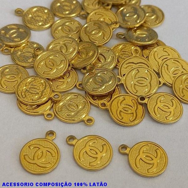 ACESSORIO -PINGENTE NO BRUTO PRONTO PARA O BANHO -(4446) COMPOSIÇÃO 100% LATÃO - PESO TOTAL 0,05GR -(REDONDO 8,5MM RETIC INSPIRAÇÃO CH)BRU000535