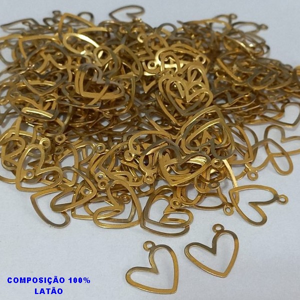 ACESSORIO -PINGENTE NO BRUTO PRONTO PARA O BANHO -(VENDIDO POR UNIDADE) COMPOSIÇÃO 100% LATÃO - PESO TOTAL 0,05GR -(CORAÇÃO VASADO C/ 1 CABEÇA)BRU000540