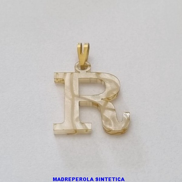 PINGENTE NO BRUTO PRONTO PARA O BANHO LETRA R EM MADRE PÉROLA SINTÉTICA  -  TAMANHO 26X23MM - PESO: 0,9GR - BRU100131A