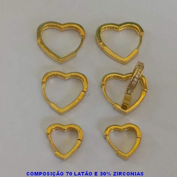 BRINCO NO BRUTO PRONTO PARA O BANHO 100% LATÃO -(CX139) TRIO DE BRINCO COM 3 PAR TAMANHOS 17MM/12MM/10MM CRAVEJADOS COM MICRO ZIRCÔNIAS - PESO TOTAL 2,5GR - BRU100147A