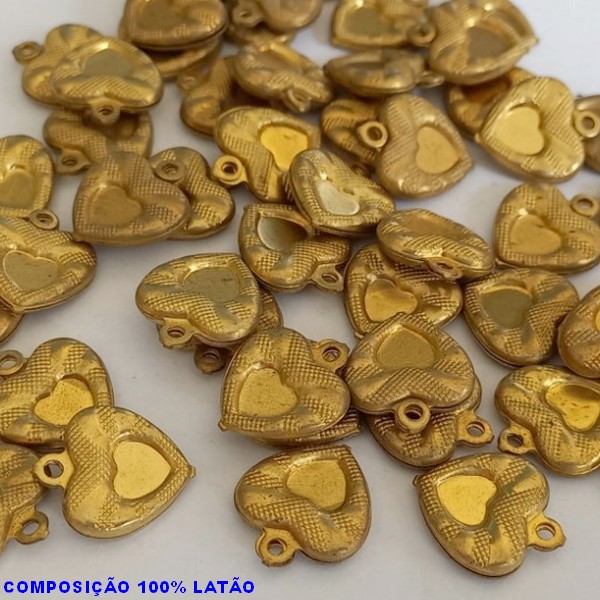 ACESSÓRIO BRUTO PRONTO PARA BANHO (CX20) -  (E1593) CORAÇÃO DUPLO VENDIDA POR UNIDADE COMPOSIÇÃO LATÃO - PESO 0,8GR - TAMANHO 15MM BRU000680