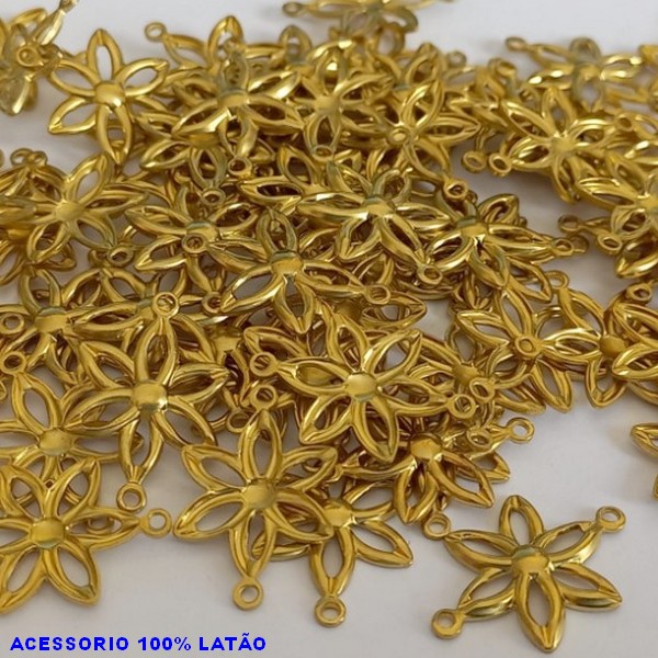 ACESSÓRIO BRUTO PRONTO PARA BANHO - VENDIDA POR UNIDADE COMPOSIÇÃO LATÃO (57)FLOR C/ PÉTALAS VAZADAS 15MM   - PESO TOTAL 0,5GR - BRU000730