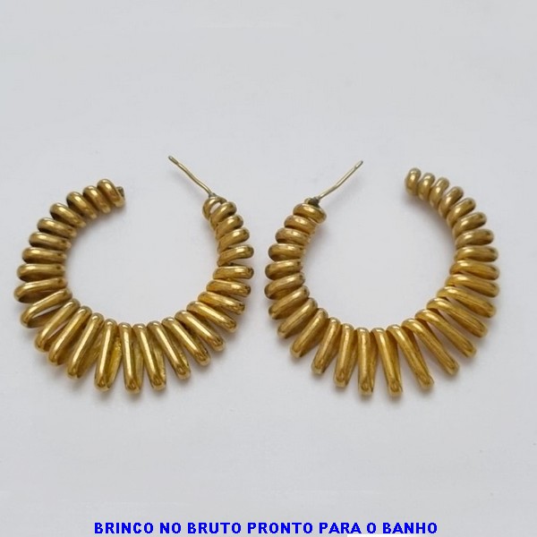 BRINCO NO BRUTO PRONTO PARA O BANHO(CX86) - 100%LATÃO ARGOLA ESPIRAL 37MM  - PESO TOTAL 12,4GR - BRU100360A