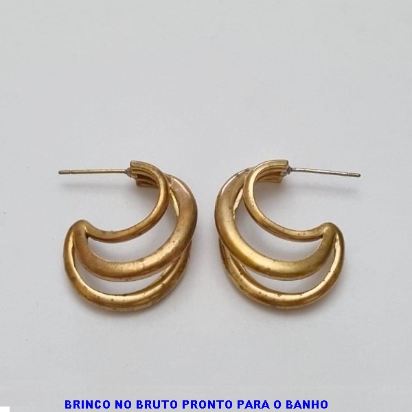 BRINCO NO BRUTO PRONTO PARA O BANHO(CX87) - 100%LATÃO FORMATO LUA DUPLO 24MM  - PESO TOTAL 7,3GR - BRU100362A