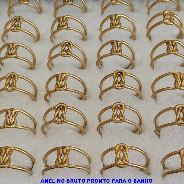 ANEL NO BRUTO PRONTO PARA O BANHO TRANÇADO  LARGURA 2,5MM PESO 2,6GR ANEL000151